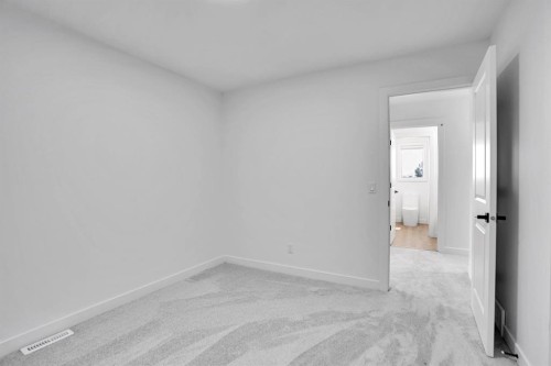 4 Skyview Springs Crescent Ne, Calgary, AB - Indoor Photo Showing Other Room