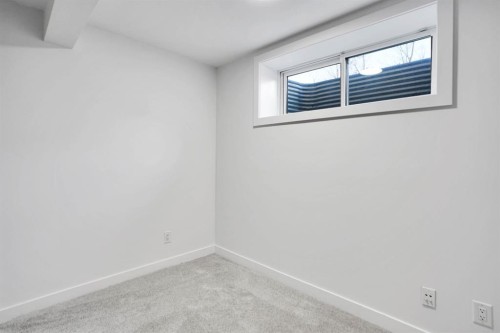 4 Skyview Springs Crescent Ne, Calgary, AB - Indoor Photo Showing Other Room