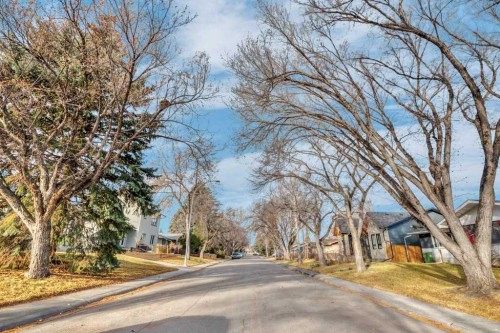 30 Butler Crescent Nw, Calgary, AB - Outdoor With View