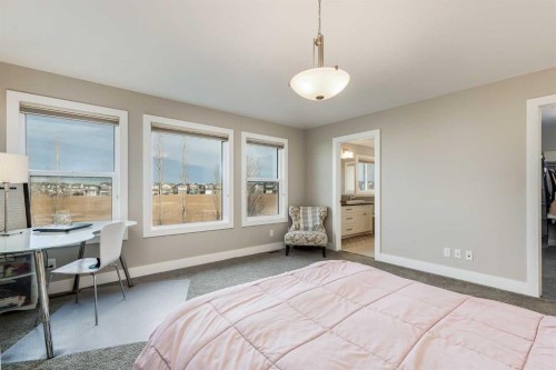 80 Evansfield Place Nw, Calgary, AB - Indoor Photo Showing Bedroom