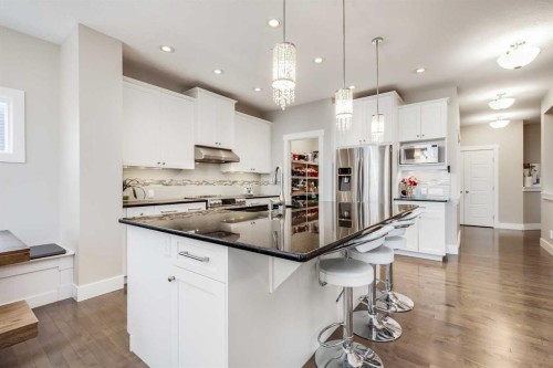 80 Evansfield Place Nw, Calgary, AB - Indoor Photo Showing Kitchen With Stainless Steel Kitchen With Upgraded Kitchen