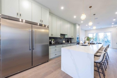 3016 13 Avenue Sw, Calgary, AB - Indoor Photo Showing Kitchen With Upgraded Kitchen