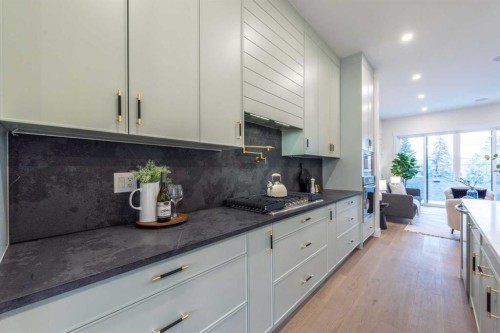 3016 13 Avenue Sw, Calgary, AB - Indoor Photo Showing Kitchen With Upgraded Kitchen