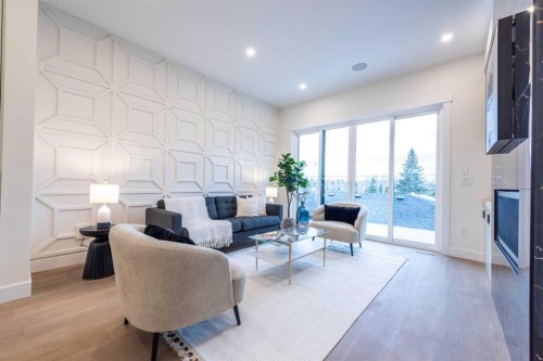 3016 13 Avenue Sw, Calgary, AB - Indoor