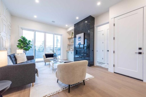 3016 13 Avenue Sw, Calgary, AB - Indoor