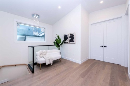 3016 13 Avenue Sw, Calgary, AB - Indoor