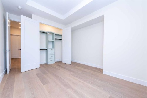 3016 13 Avenue Sw, Calgary, AB - Indoor Photo Showing Other Room