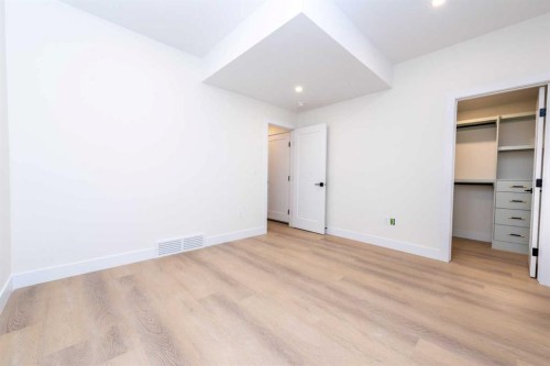 3016 13 Avenue Sw, Calgary, AB - Indoor Photo Showing Other Room