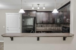 4102-31 Country Village Manor NE Calgary, AB T3K 0T3