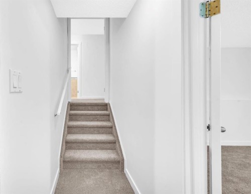 16218 Shawbrooke Road Sw, Calgary, AB - Indoor Photo Showing Other Room