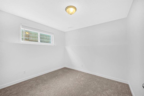 16218 Shawbrooke Road Sw, Calgary, AB - Indoor Photo Showing Other Room