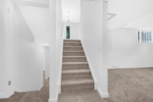 16218 Shawbrooke Road Sw, Calgary, AB - Indoor Photo Showing Other Room