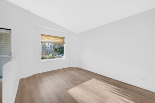 16218 Shawbrooke Road Sw, Calgary, AB - Indoor Photo Showing Other Room