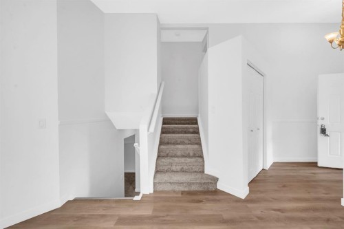 16218 Shawbrooke Road Sw, Calgary, AB - Indoor Photo Showing Other Room