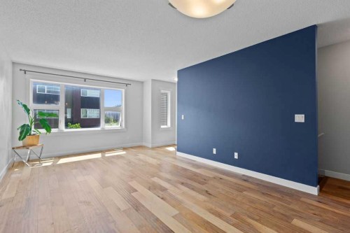 346 Covecreek Circle Ne, Calgary, AB - Indoor Photo Showing Other Room