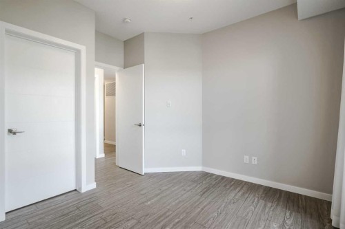 309-2231 Mahogany Boulevard Se, Calgary, AB - Indoor Photo Showing Other Room