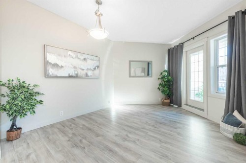 2305-5605 Henwood Street Sw, Calgary, AB - Indoor Photo Showing Other Room