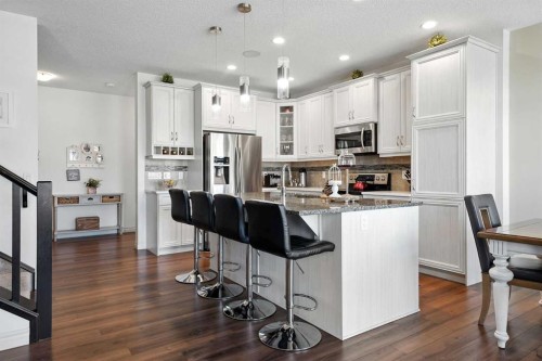 57 Evansglen Mews Nw, Calgary, AB - Indoor Photo Showing Kitchen With Stainless Steel Kitchen With Upgraded Kitchen