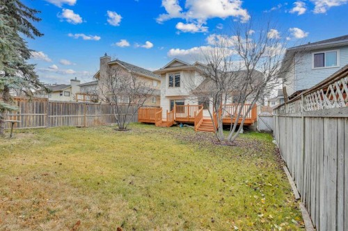 60 Douglas Woods Terrace Se, Calgary, AB - Outdoor