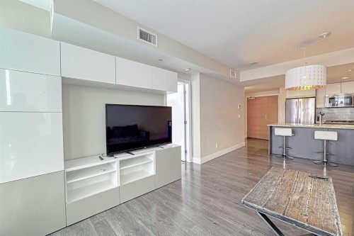 1903-519 Riverfront Avenue Se, Calgary, AB - Indoor