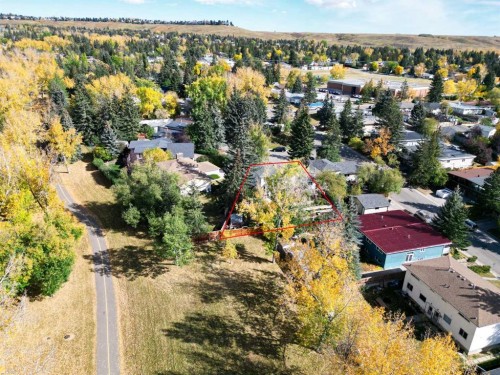 104 Dalgleish Bay Nw, Calgary, AB - Outdoor With View