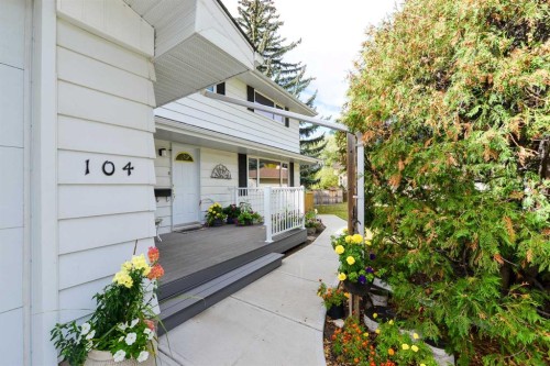 104 Dalgleish Bay Nw, Calgary, AB - Outdoor