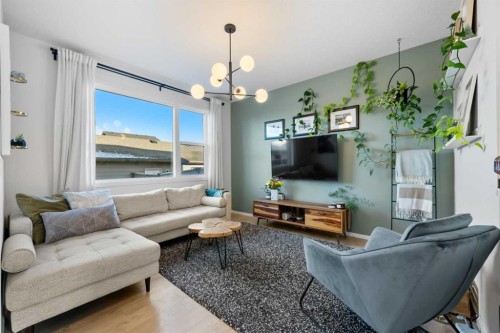 1307 Walden Drive Se, Calgary, AB - Indoor Photo Showing Kitchen With Upgraded Kitchen