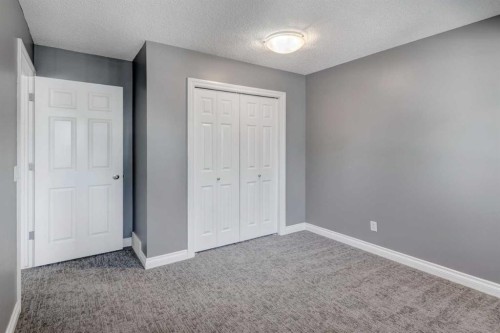 378 Regal Park Ne, Calgary, AB - Indoor