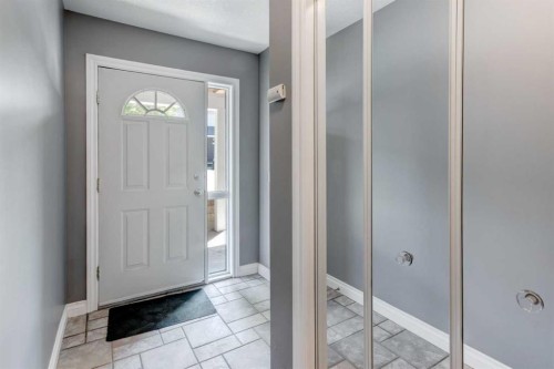 378 Regal Park Ne, Calgary, AB - Indoor Photo Showing Other Room