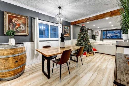 3508 21 Street Sw, Calgary, AB - Indoor Photo Showing Dining Room