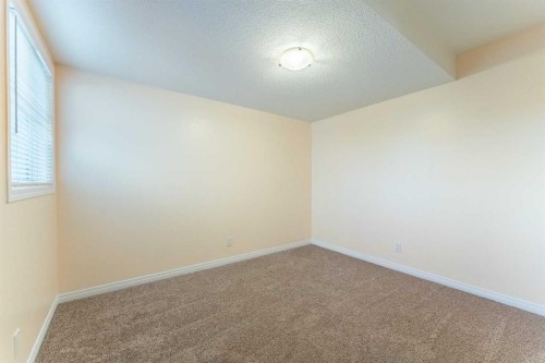 224 Highland Circle, Strathmore, AB - Indoor Photo Showing Other Room
