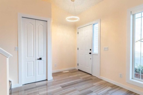 224 Highland Circle, Strathmore, AB - Indoor Photo Showing Other Room