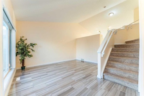 224 Highland Circle, Strathmore, AB - Indoor Photo Showing Other Room