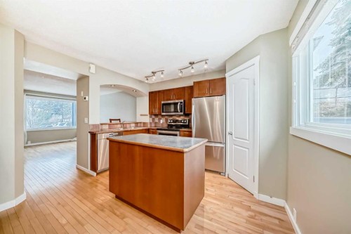 28-800 Bowcroft Place, Cochrane, AB - Indoor Photo Showing Kitchen With Stainless Steel Kitchen