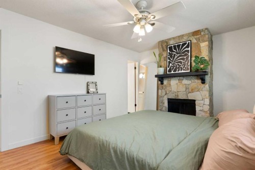 9308 26 Street Sw, Calgary, AB - Indoor Photo Showing Bedroom