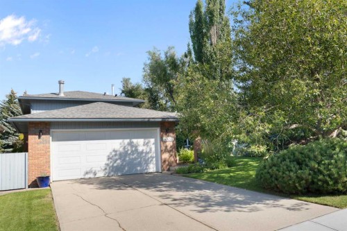 9308 26 Street Sw, Calgary, AB - Outdoor