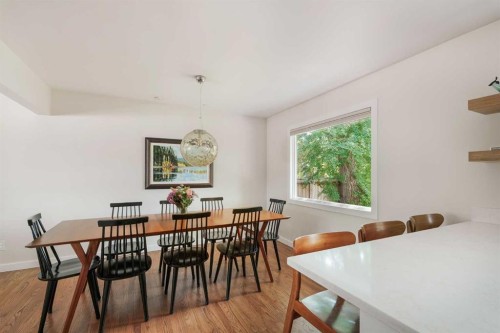 1571 Windsor Street Nw, Calgary, AB - Indoor Photo Showing Dining Room