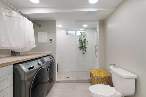 1571 Windsor Street Nw, Calgary, AB - Indoor Photo Showing Laundry Room