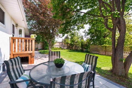 1571 Windsor Street Nw, Calgary, AB - Outdoor With Deck Patio Veranda