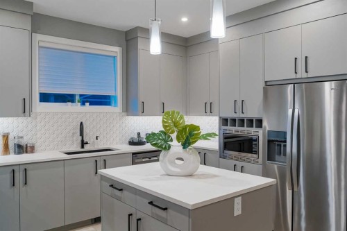 957 West Lakeview Drive, Chestermere, AB - Indoor Photo Showing Kitchen With Upgraded Kitchen