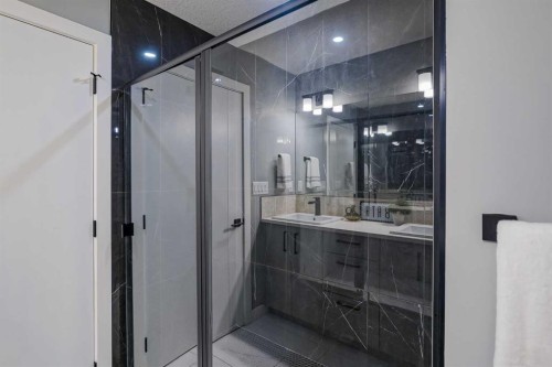 957 West Lakeview Drive, Chestermere, AB - Indoor Photo Showing Other Room