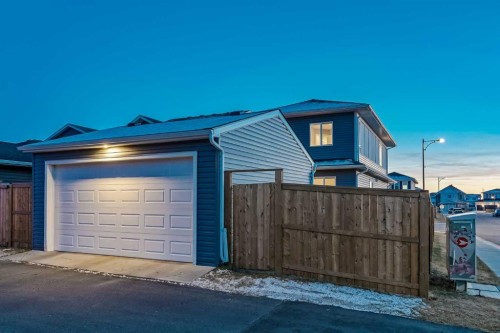 957 West Lakeview Drive, Chestermere, AB - Outdoor