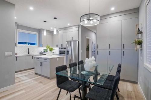 957 West Lakeview Drive, Chestermere, AB - Indoor