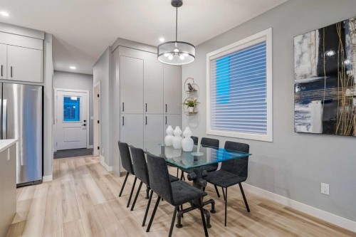 957 West Lakeview Drive, Chestermere, AB - Indoor Photo Showing Dining Room