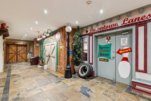 2308-2330 Fish Creek Boulevard Sw, Calgary, AB - Indoor Photo Showing Other Room