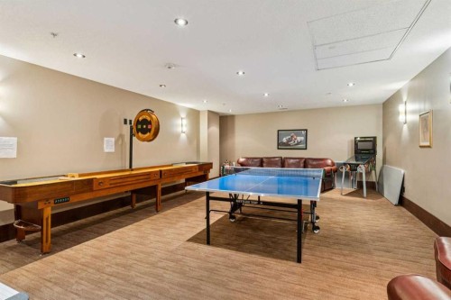 2308-2330 Fish Creek Boulevard Sw, Calgary, AB - Indoor Photo Showing Other Room