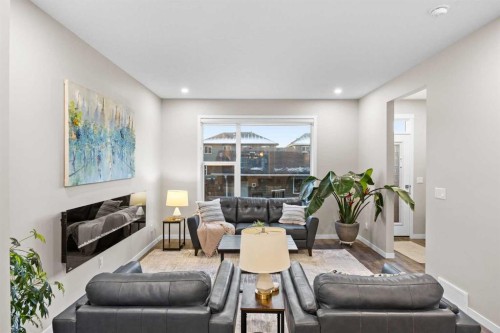 80 Wolf Gate, Okotoks, AB 