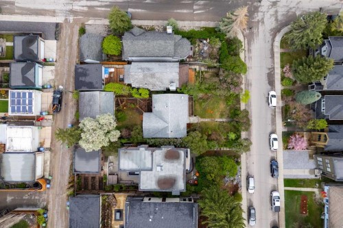 2006 30 Avenue Sw, Calgary, AB - Outdoor