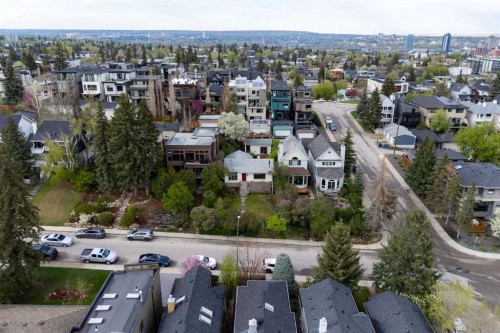 2006 30 Avenue Sw, Calgary, AB - Outdoor With View