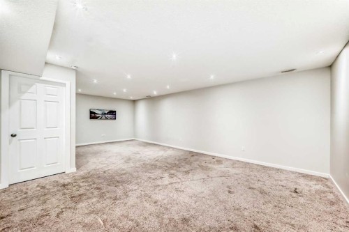 117 Chapalina Close Se, Calgary, AB - Indoor